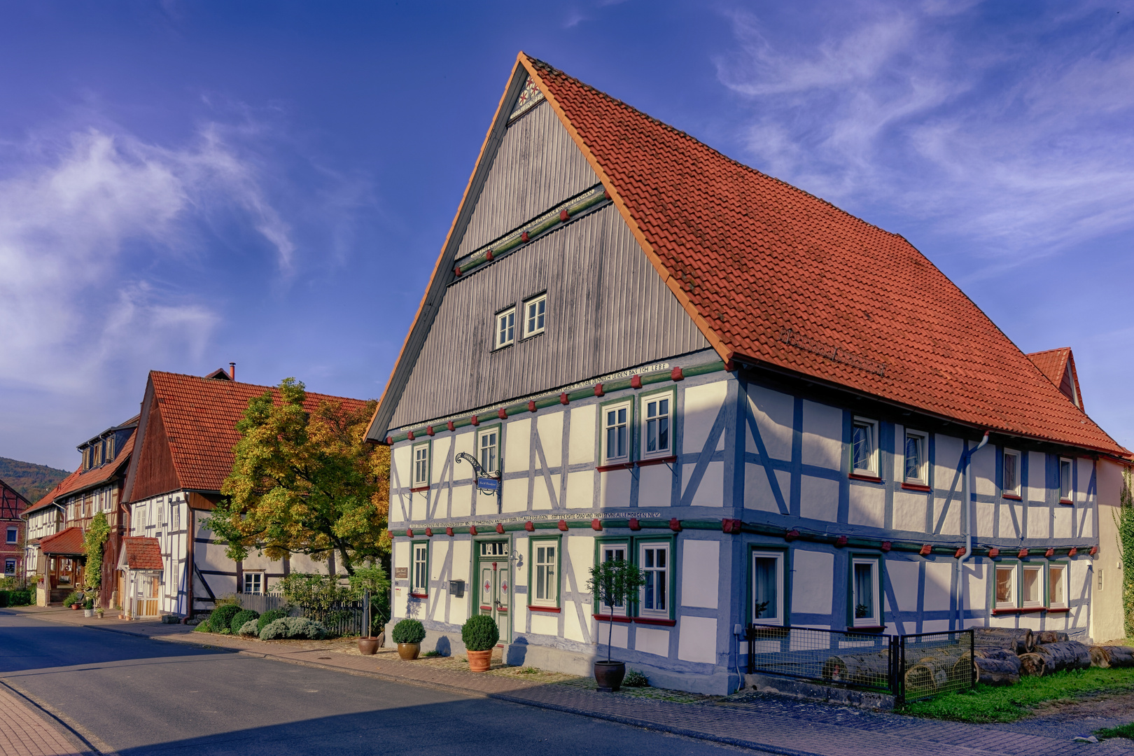 Fachwerkhäuser in Oedelsheim Foto & Bild | architektur, deutschland ...