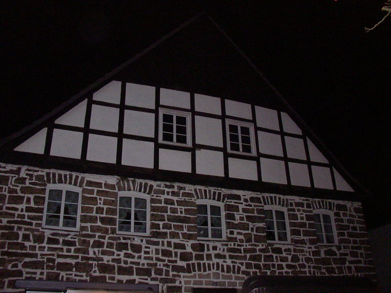 Fachwerkhaus bei Nacht