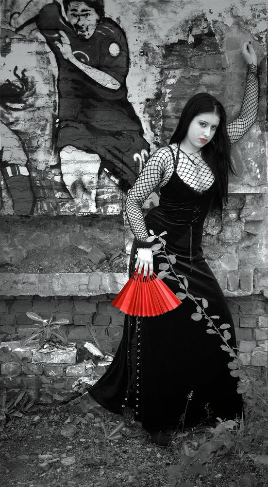 Fächergotik Gothic Lady with fan Foto & Bild mystik,gothic, szene