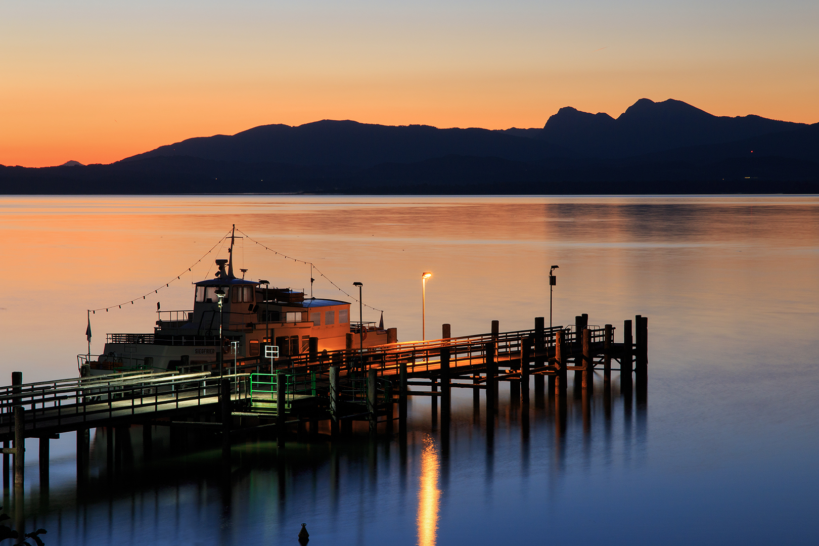 Fähranleger vor Sonnenaufgang...