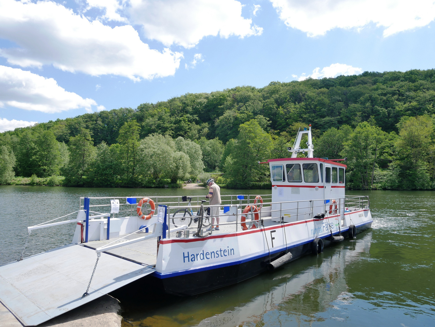 Fähre an der Ruhr in Witten