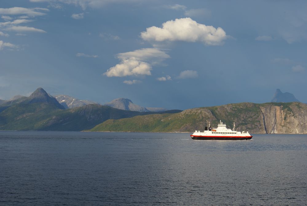 Fähre auf die Lofoten Foto & Bild europe, scandinavia, norway Bilder auf