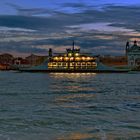 Fähre im Canale della Giudecca