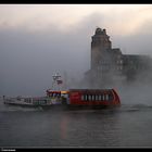 Fähre im Morgennebel - Ferry boat in the morning fog