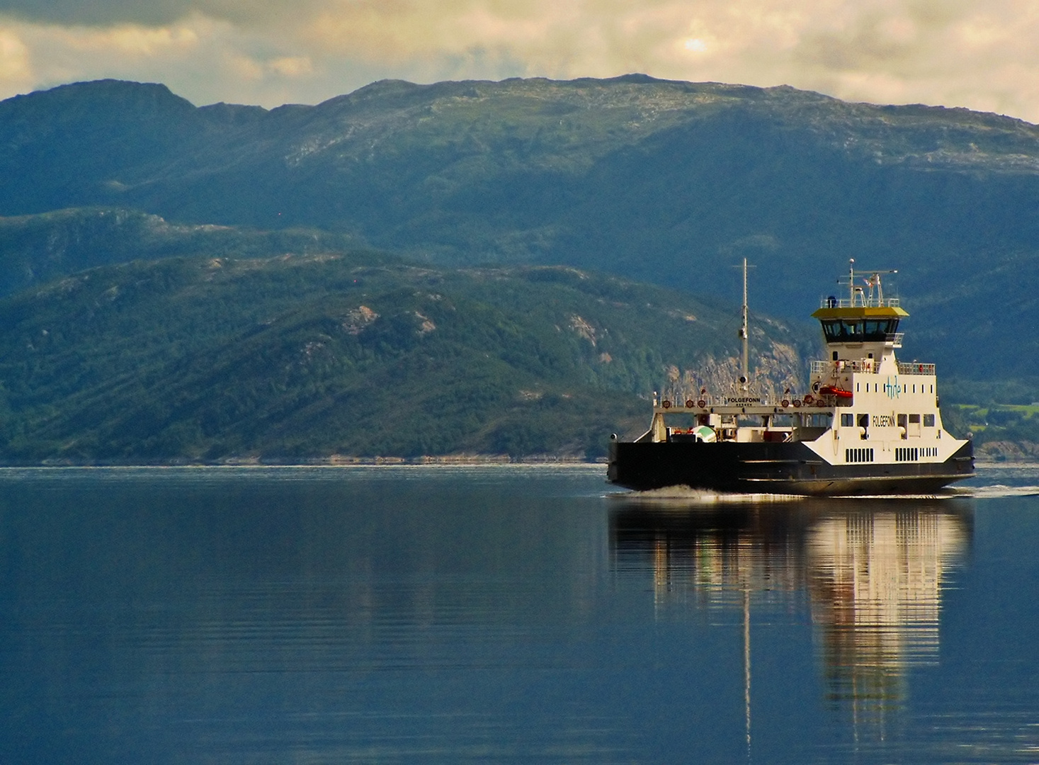 Fähre über den Fjord