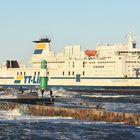 Fähreinlauf beim Sturmtief "Zeetje" in Warnemünde