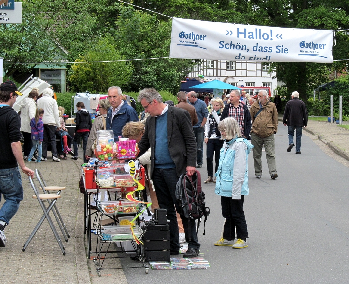 Faehrmarkt in Osten