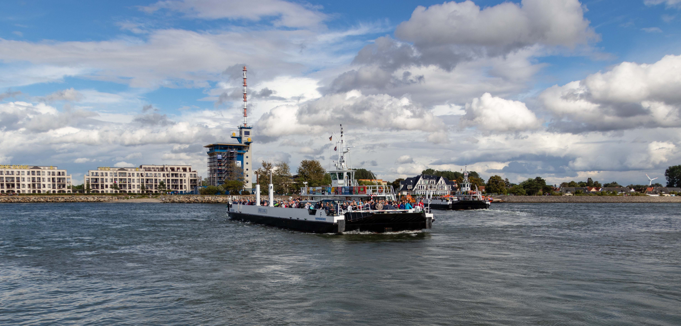 Fährverkehr in Warnemünde