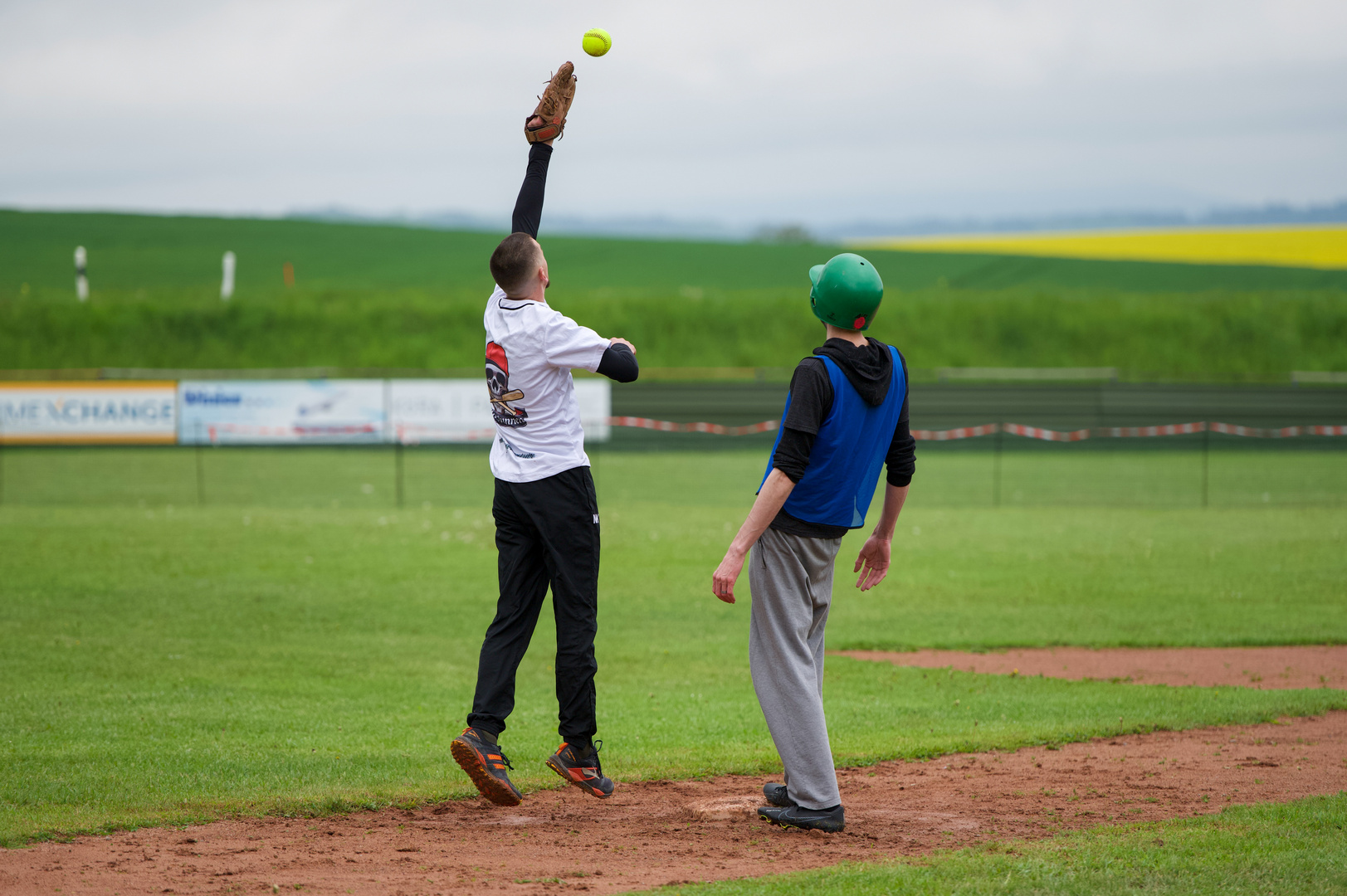 Fängt er den Ball noch?