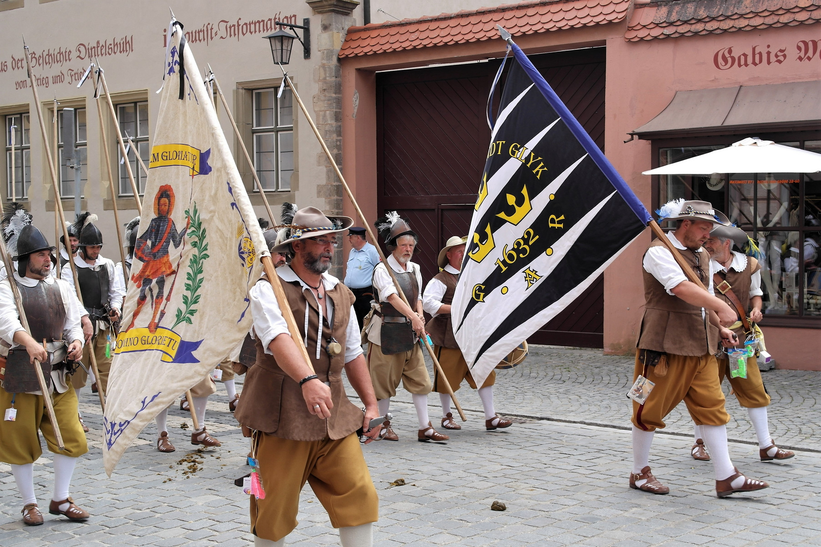 Fahnenträger Kinderzeche Dinkelsbühl 2016