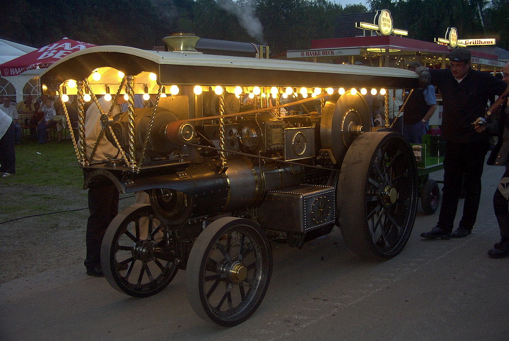 Fahrbereite Dampfmaschine