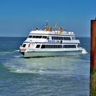 Fahre am Anleger der Hallig Hooge