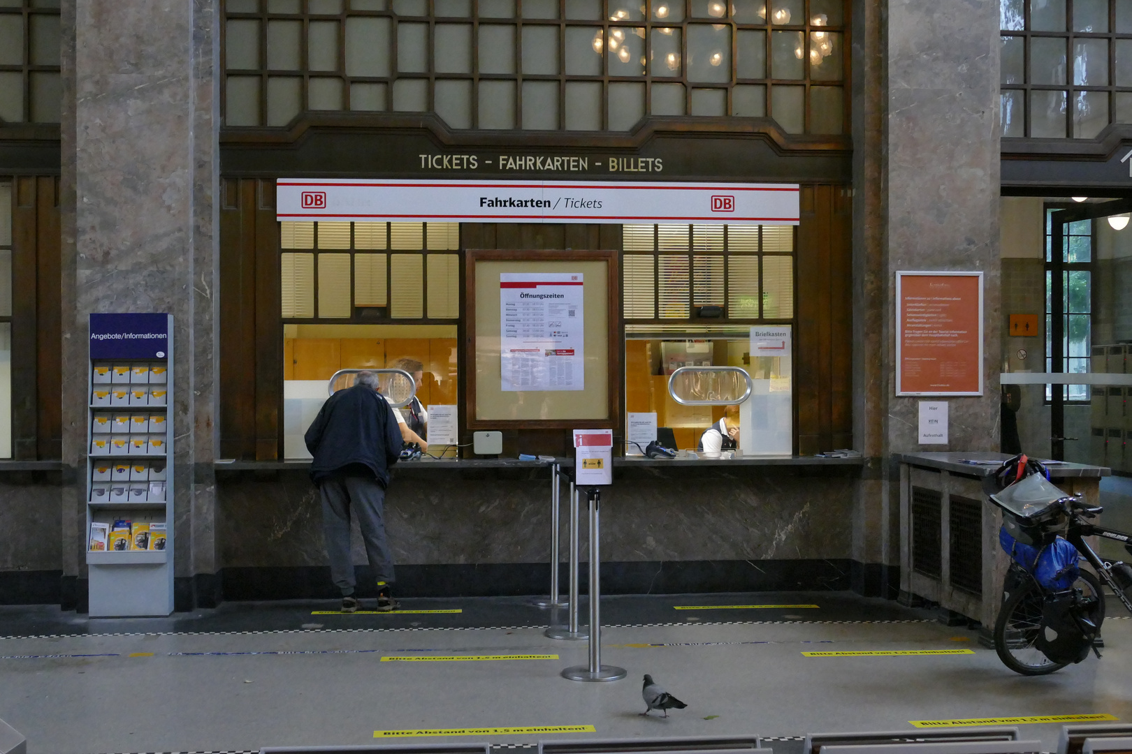 Fahrkartenschalter in Lindau HBF.