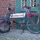 Fahrrad am Eingang des Textilmuseums in Bocholt