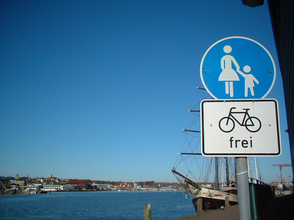 "fahrrad frei"