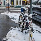 Fahrrad im Schnee - aber mit winterfesten Stollenreifen