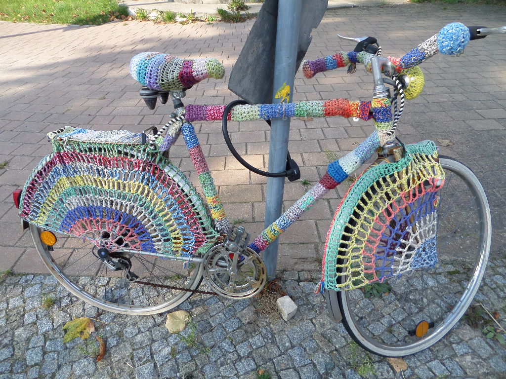 Fahrrad mit Bekleidung