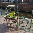 Fahrrad mit Blumenkasten