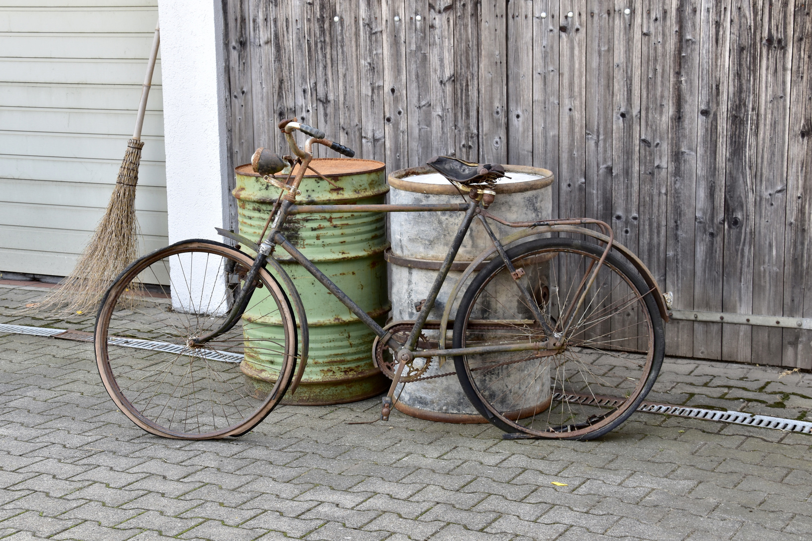 Fahrrad mit der Zeit Foto & Bild stillleben, autos