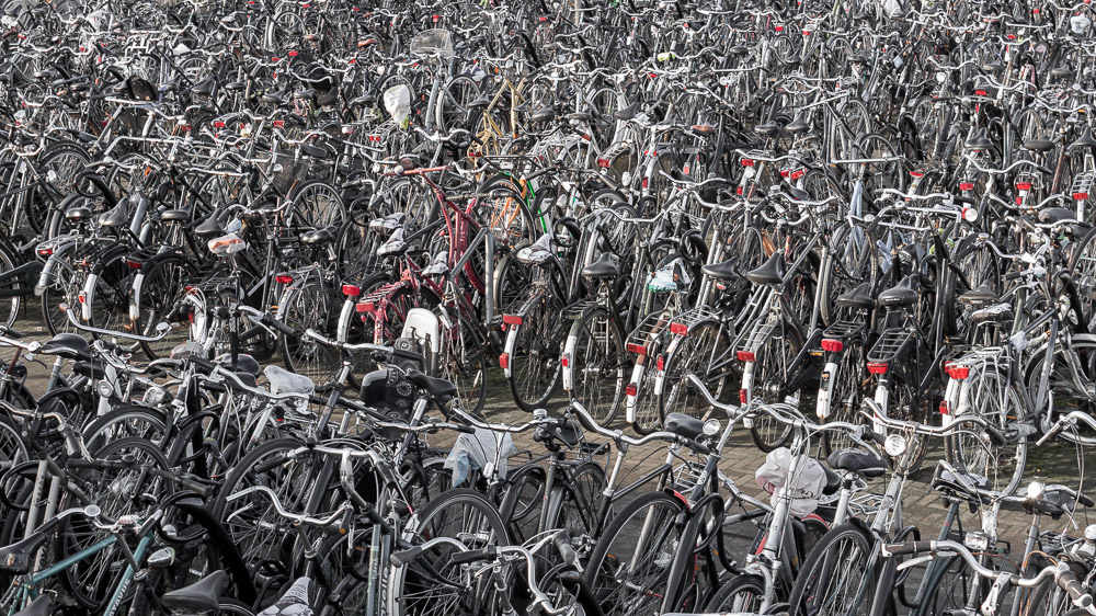 Fahrrad-Parkplatz am Venloer Bahnhof