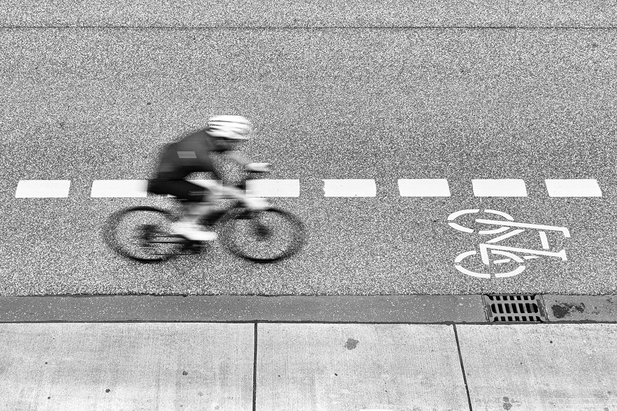 (Fahrrad-)Schutzstreifen 