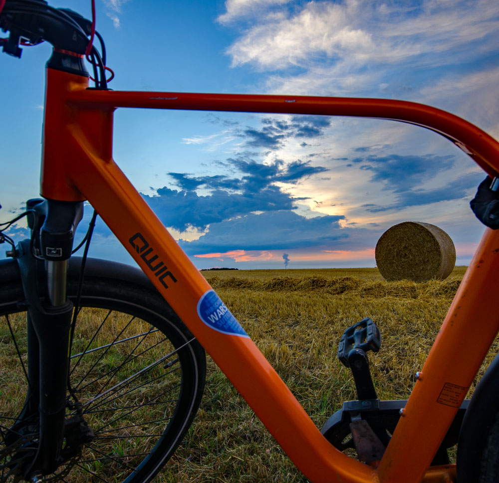 Fahrrad vor Sonnenuntergang