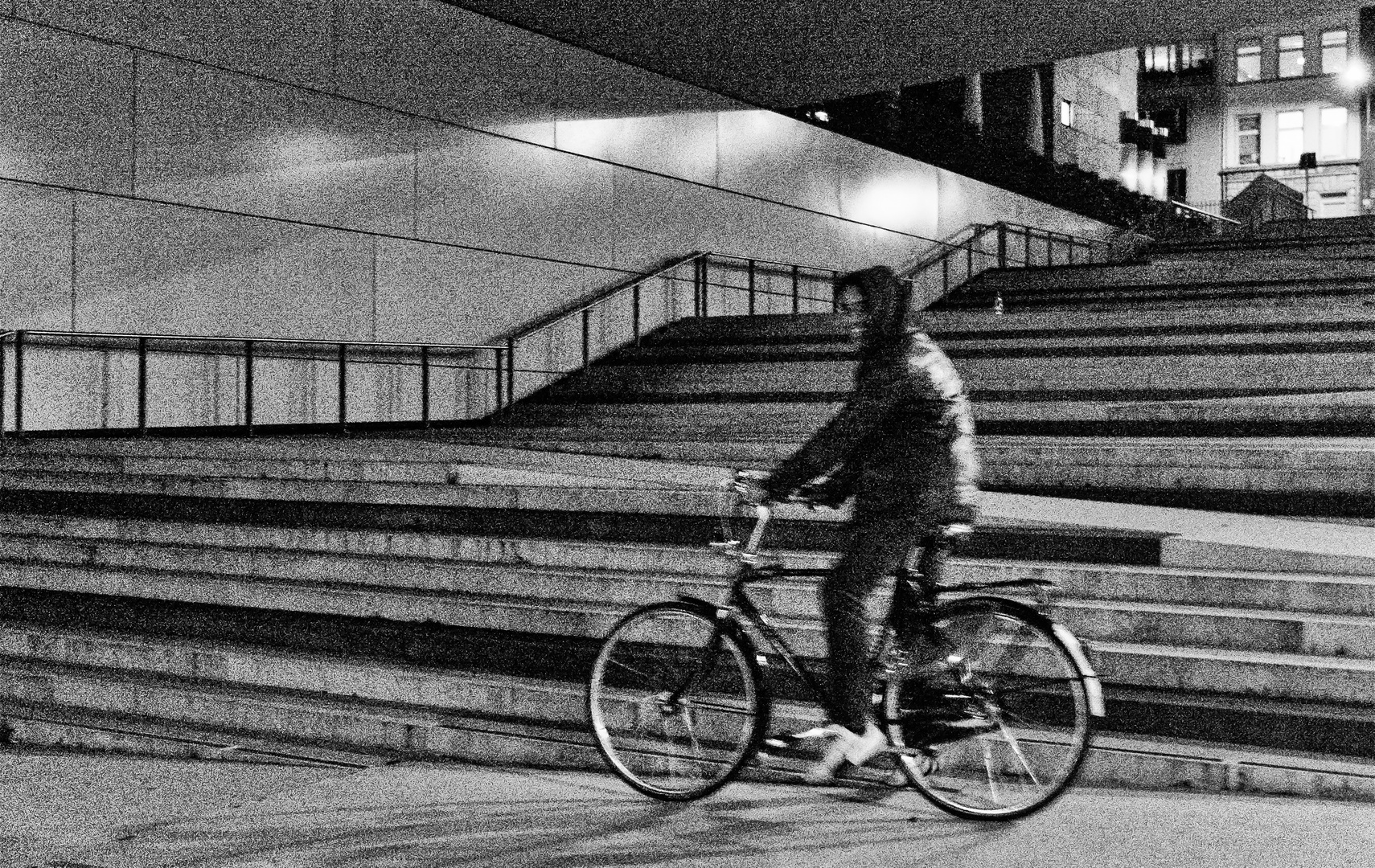Fahrradfahrer in der Nacht