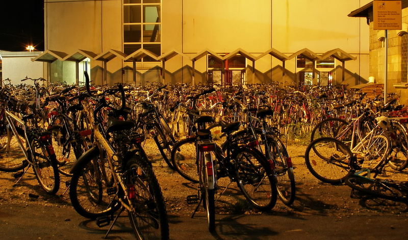 Fahrradparkplatz am Bahnhof