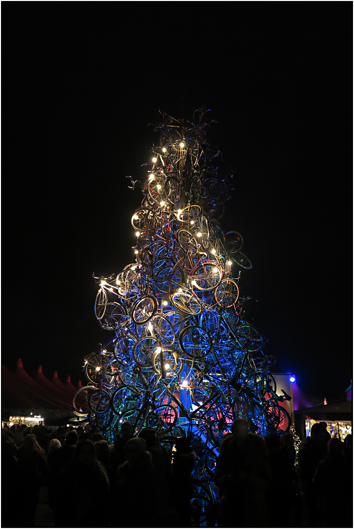 Fahrradskulptur - Tollwood- München - Winter 2016