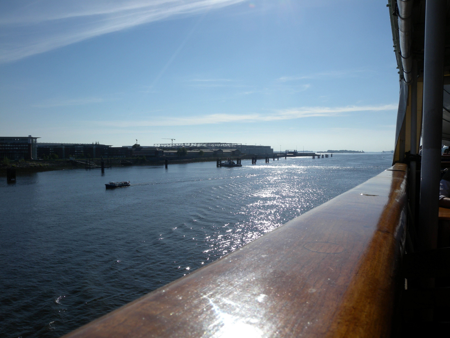 Fahrt auf der Elbe mit der Cap San Diego