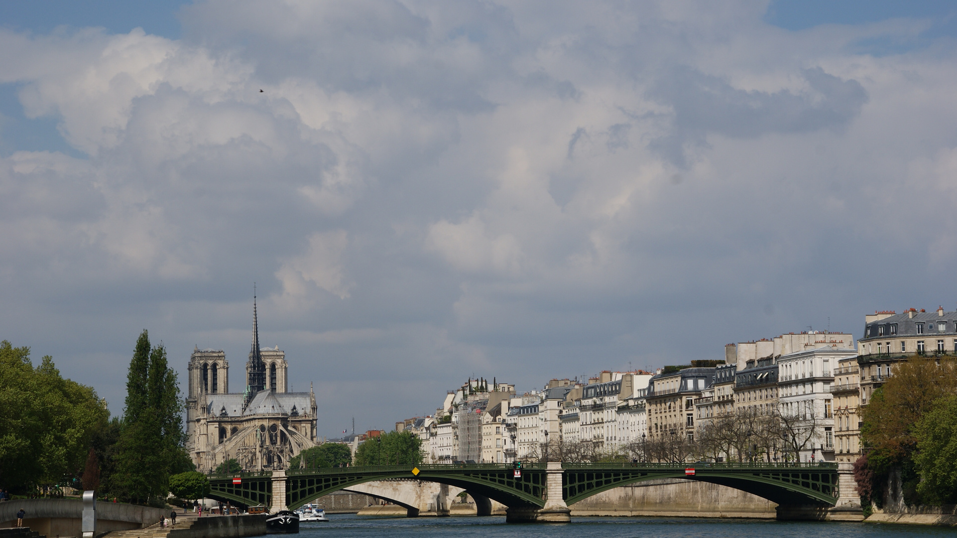 Fahrt auf der Seine