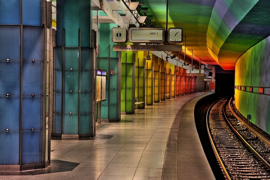 Fahrt durch den Regenbogen