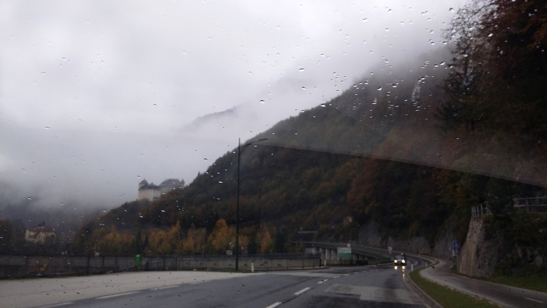 Fahrt im Regen