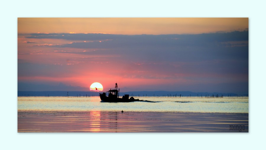 Fahrt in den Sonnenaufgang