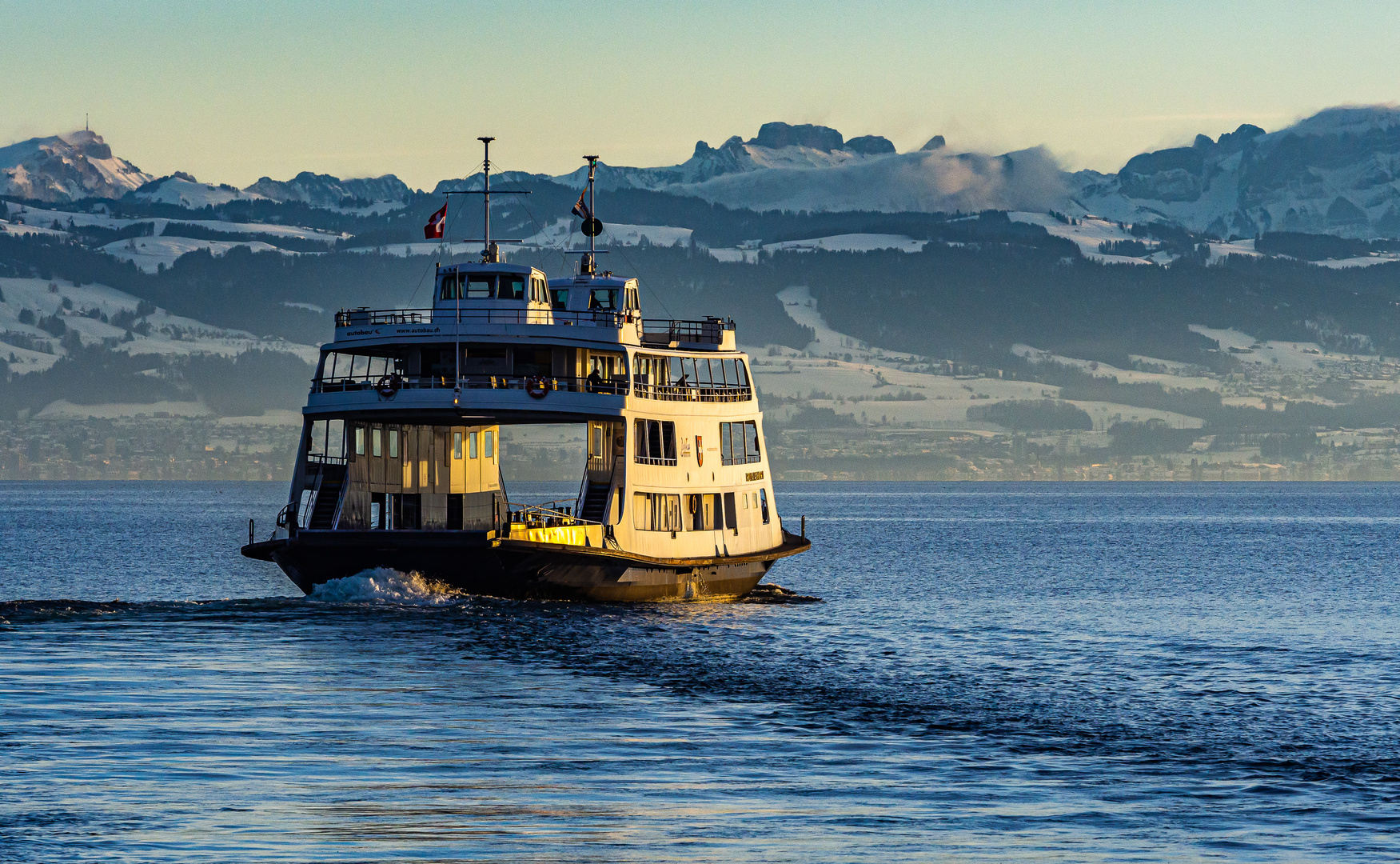 Fahrt über den See