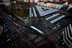 Fahrt über die Kreuzung am Königsplatz