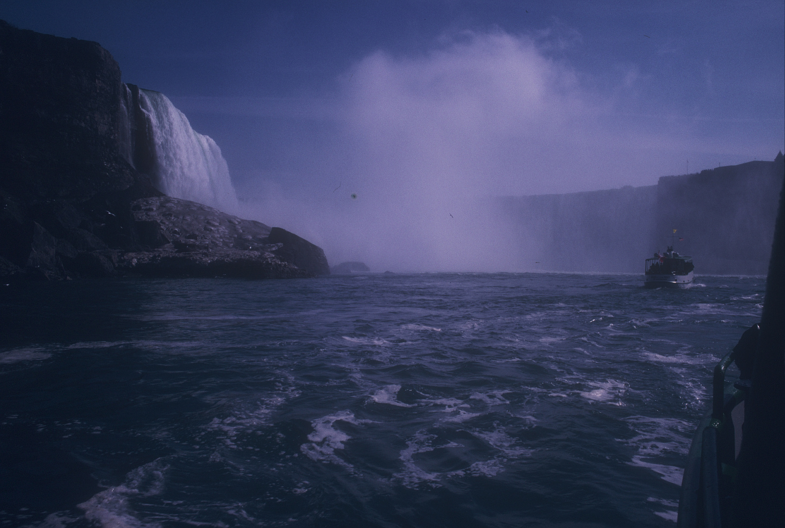 FAHRT ZUM HUFEISENFALL IN KANADA