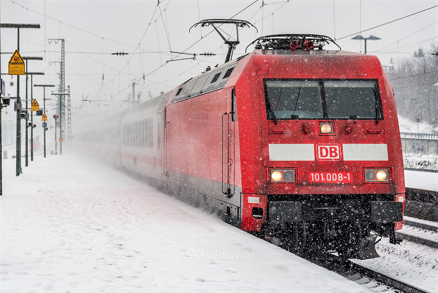 Fahrtwind a.d. Bahnsteig