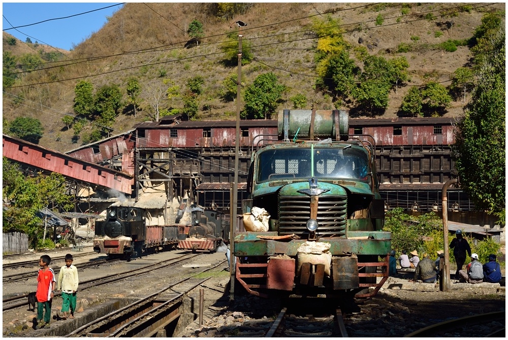 Fahrzeugparade in Wallah Gorge