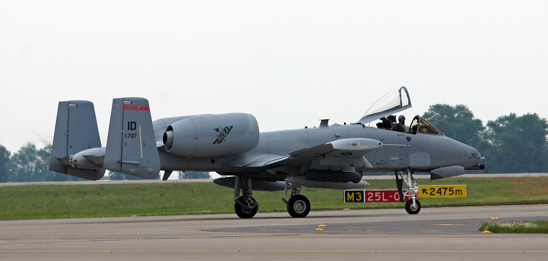 Fairchild A-10 Thunderbold