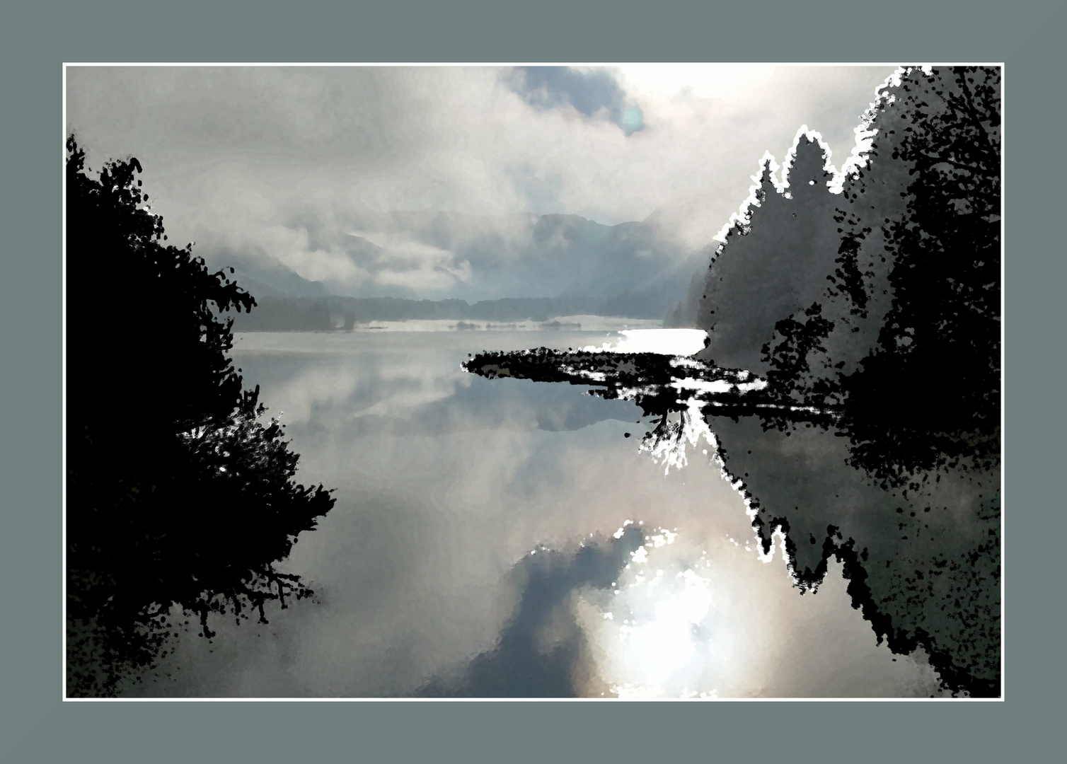 Faistenauer Hintersee im Gegenlicht