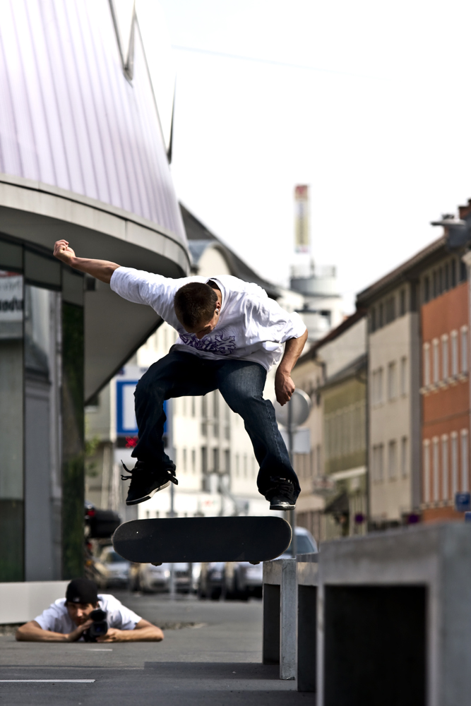 [fakie fs flip sw back tail | robs wallride skateboarding]