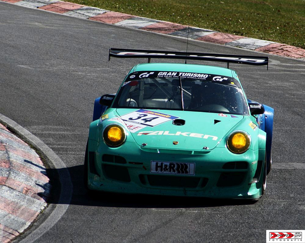 Falken Porsche