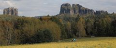 Falkenstein und Schrammsteine von Ostrau gesehen