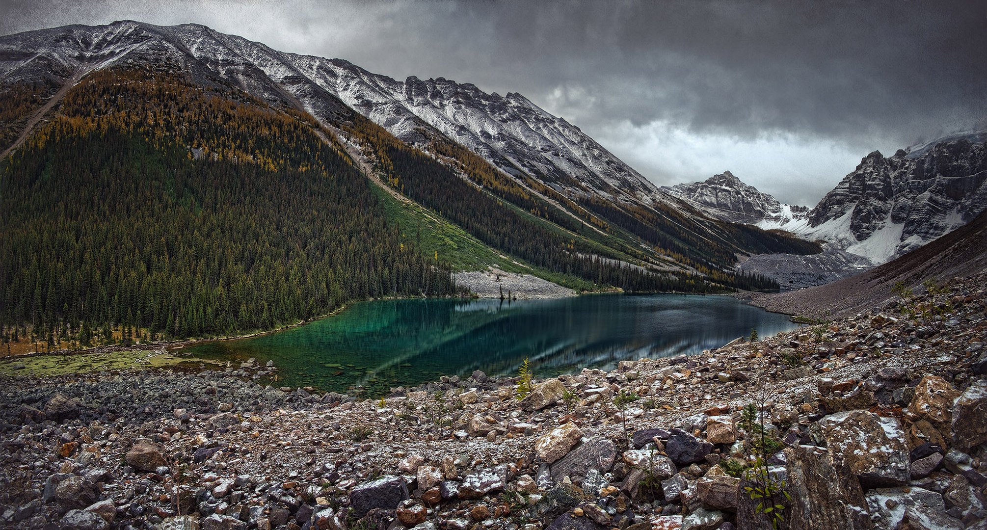 Fall Colours at Consolation Lakes