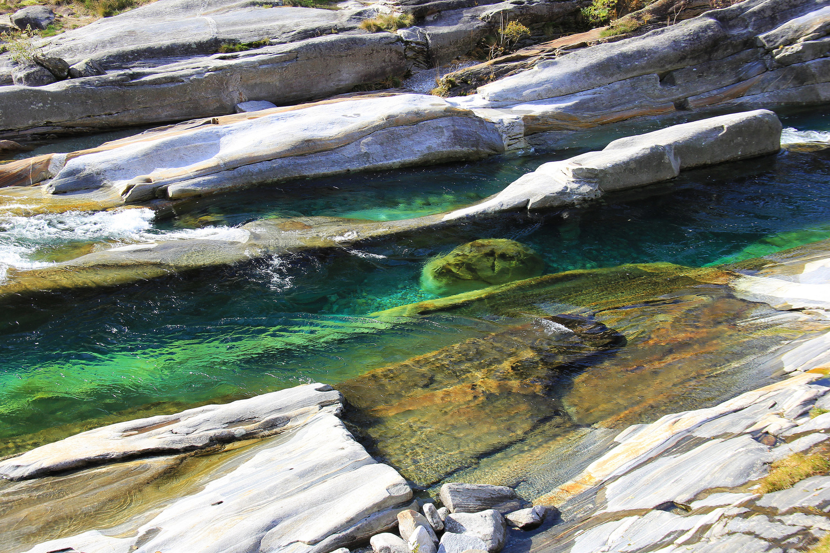 Fall in Verzasca