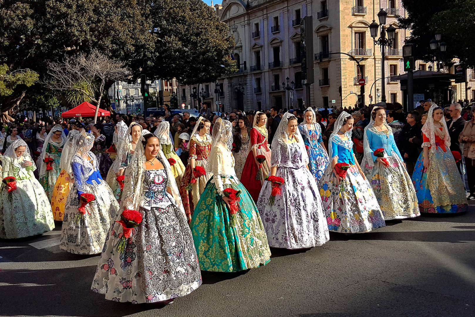 Fallas - die Blumenopfergabe