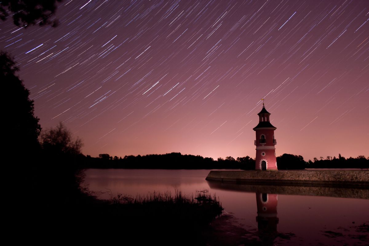 Fallende Sterner, Leuchtturm