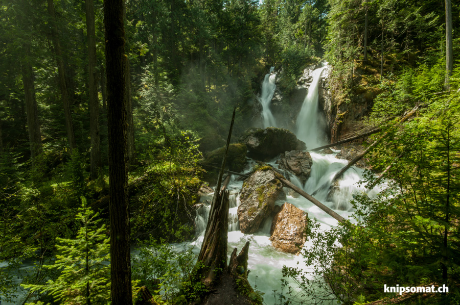 Fallende Wasser