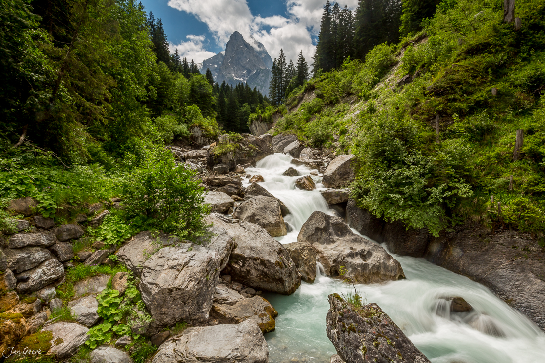 Fallende Wasser